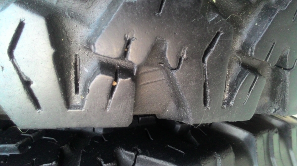 หมื่นสองแปดร้อย BF All 265/75/16 ปี 12