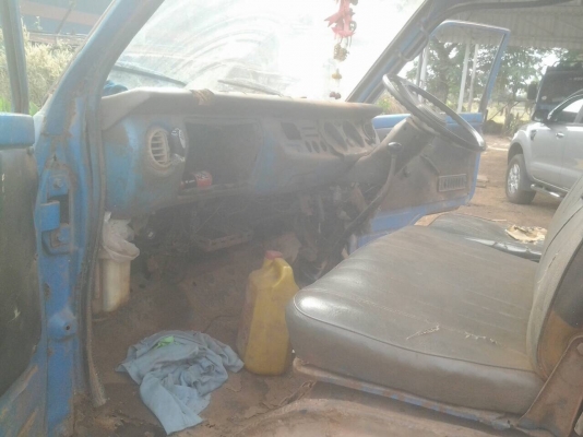 ISUZU TL 85 6ล้อสั้น ภาษี58 เล่มพร้อม 78000 ขายด่วนค่ะ