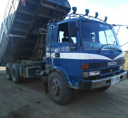 สิบล้อ อีซูซุ ร็อค175ดั้ม เพาเดียว สภาพดีเดิมๆพร้อมใช้งาน ทะเบียนพร้อมโอน