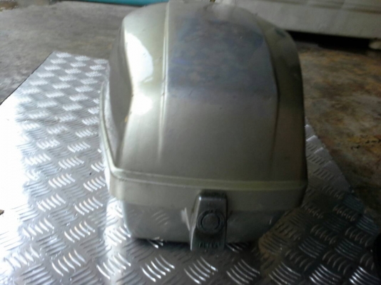 กระเป๋าหลัง