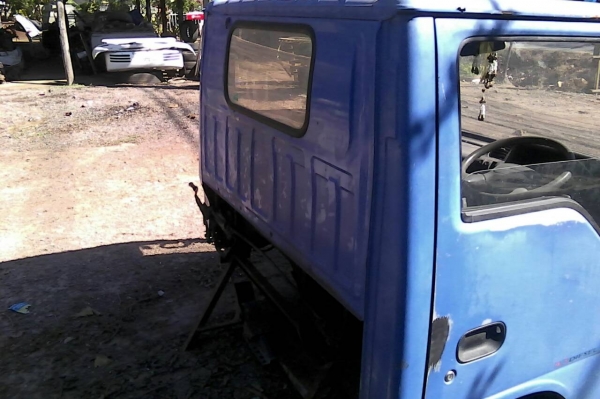 ขายหัวเก๋ง nkr มีผุแต่ไม่เยอะ 33,000 บาท 0892095791 บอย