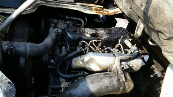 รถสี่ล้อป้ายเล็ก เครื่อง 4 JA1 2500 CC เครื่องดีไม่มีไอคันซีสวย ยางใหม่ 4 เส้น สภาพพร้อมใช้งาน ภาษีไม่ขาด เล่มทะเบียน ชุดโอนครบ