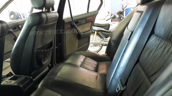 รถเก๋ง BMW 525 I  มีทะเบียนเอกสารพร้อมโอน