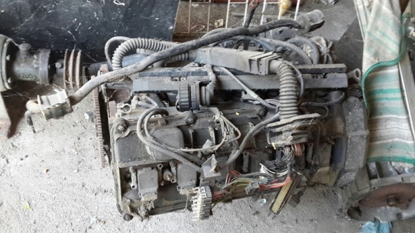 รถเก๋ง BMW 525 I  มีทะเบียนเอกสารพร้อมโอน