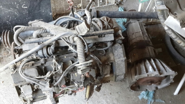 รถเก๋ง BMW 525 I  มีทะเบียนเอกสารพร้อมโอน