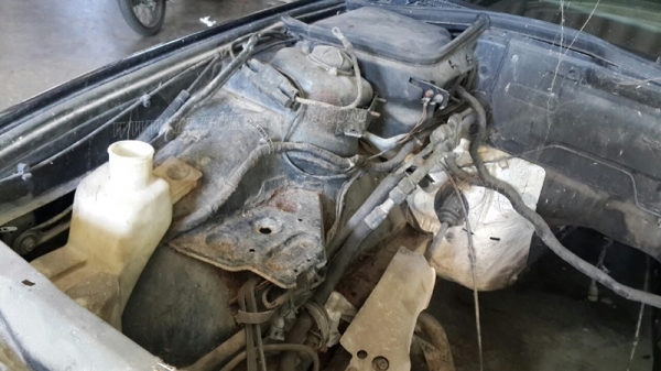 รถเก๋ง BMW 525 I  มีทะเบียนเอกสารพร้อมโอน