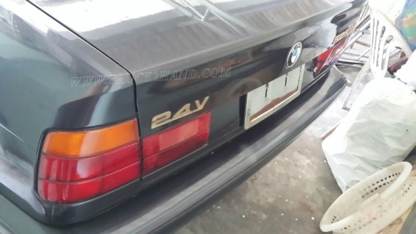 รถเก๋ง BMW 525 I  มีทะเบียนเอกสารพร้อมโอน