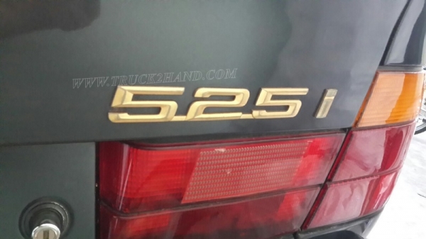 รถเก๋ง BMW 525 I  มีทะเบียนเอกสารพร้อมโอน