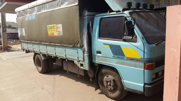 หกล้อ อีซูซุ NKR110ปี38 สั่งลุยเล็กเกียร์สั่น ตัวสุดท้าย สภาพดีสวยบางเดิมทั้งคัน ทะเบียนพร้อมโอน