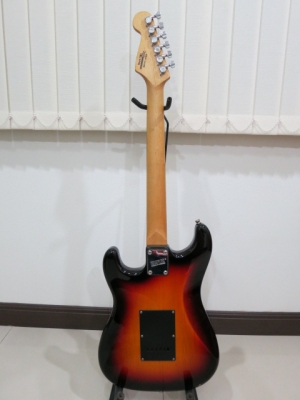 กีต้าร์ไฟฟ้า Beatle 3 แท็ค รุ่น BT-200 สีซันเบิร์ส ของใหม่ เสียงดี