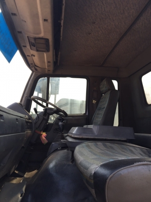 ขายหัวลาก 2k. 240แรงปี44. พร้อมหางเชมิดั้ม 8ม. ปี49. รถสวยมากๆพร้อมใช้