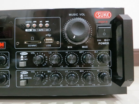 เพาเวอร์มิกเซอร์ ยี่ห้อ SUKE รุ่น 2205F ของใหม่ อีคิวในตัว วิทยุได้ เสียบเมมได้ ไมค์ 4ช่อง จอLCD