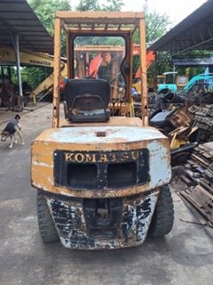 รถโฟคลิฟ KOMATSU FD30 หนัก 3 ตัน รถโฟคลิฟ KOMATSU FD30 หนัก 3 ตัน