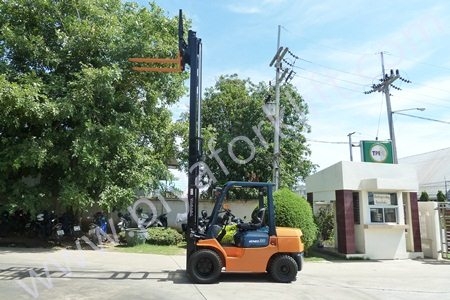 จำหน่ายรถ Forklift TOYOTA 7FD30 จำหน่ายรถ Forklift TOYOTA 7FD30