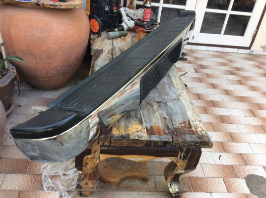 ขายกันชนวีโก้ แสตนเลสแท้ สภาพดี