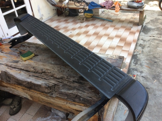 ขายกันชนวีโก้ แสตนเลสแท้ สภาพดี