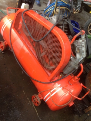 ปั้มลมIWATA 2.2kw ปั้มลมIWATA 2.2kw