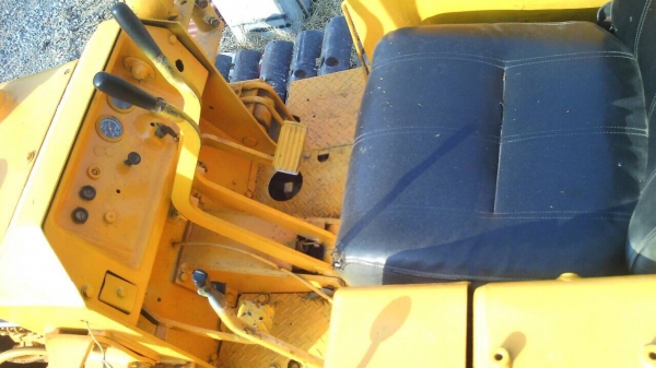 ขายครับ โคมัตสุ D20P-5 ตีนเป็ด พร้อมใช้งานครับ