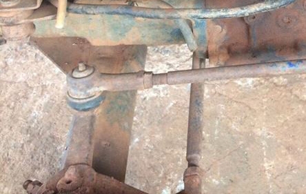 รถไถนา KUBOTA L2000 20แรง เพลาเดียว ตัวเปล่า เดิมๆ พร้อมใช้ **ขาย KUBOTA L2000 รถไถ1เพลา สภาพดี เดิม พร้อมใช้ ตัวเปล่า ไม่มีเอกสาร ราคาเบาๆ TRACTOR KUBOTA L2000 2WD 20HP เครื่องเดิม ปั้มเดิม เกียร์ เดิม ครับ เครื่องยนต์ดีเซล KUBOTA D1