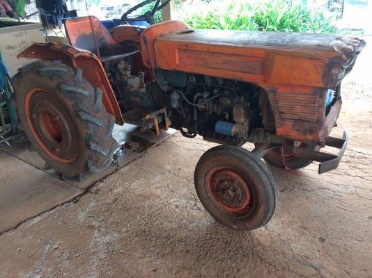 รถไถนา KUBOTA L2000 20แรง เพลาเดียว ตัวเปล่า เดิมๆ พร้อมใช้ **ขาย KUBOTA L2000 รถไถ1เพลา สภาพดี เดิม พร้อมใช้ ตัวเปล่า ไม่มีเอกสาร ราคาเบาๆ TRACTOR KUBOTA L2000 2WD 20HP เครื่องเดิม ปั้มเดิม เกียร์ เดิม ครับ เครื่องยนต์ดีเซล KUBOTA D1