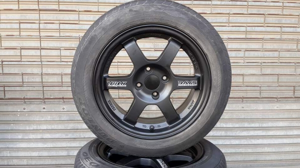 TE37 ขอบ 15 4รู100 สภาพ99.99\% พร้อมยาง Dunlop