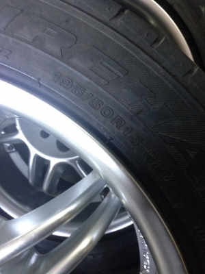 ล้อแม็คMOMO 4รู100ขอบ15" ล้อแม็คMOMO 4รู100ขอบ15"