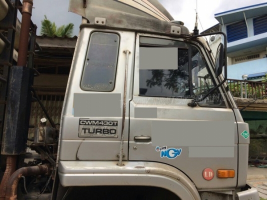 รถ 10 ล้อ ลากจูง ยี่ห้อ NISSAN  พร้อมหาง  2 เพลา