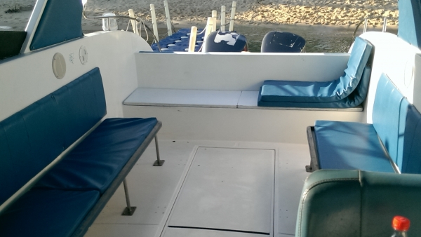 ขายเรือสปีดโบ๊ท พร้อมเครื่องYAMAHA 2 Engines