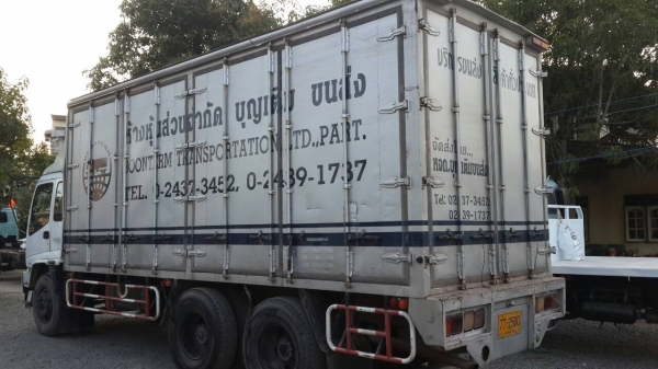 ขายตู้สิบบาน. 6.5 เมตร กำลังจะยกลงครับ