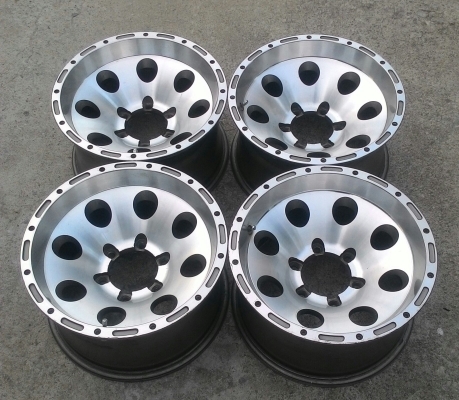 หมื่นเดียวล้อหยดน้ำ EMR 15x8 ออฟ 0 สวยๆครับ