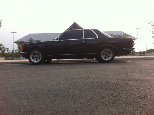 Benz2ประตูทะเบียนสวย7575 เครื่อง1jz พร้อมใช้ ไม่ติดแก็ส  ราคา215000