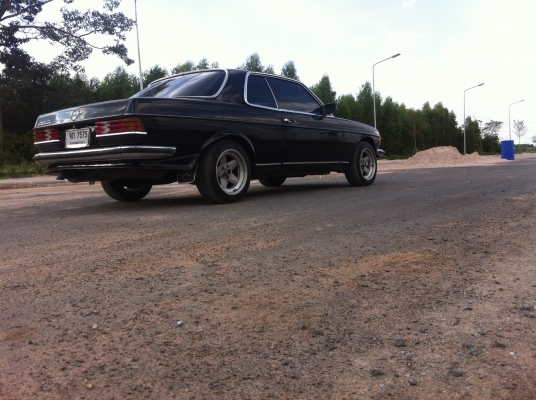 Benz2ประตูทะเบียนสวย7575 เครื่อง1jz พร้อมใช้ ไม่ติดแก็ส  ราคา215000