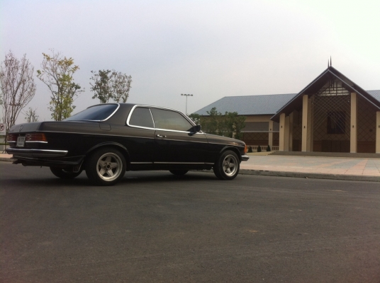 Benz2ประตูทะเบียนสวย7575 เครื่อง1jz พร้อมใช้ ไม่ติดแก็ส  ราคา215000