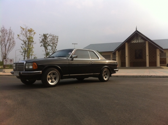 Benz2ประตูทะเบียนสวย7575 เครื่อง1jz พร้อมใช้ ไม่ติดแก็ส  ราคา215000