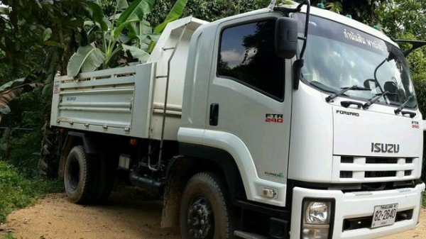 ขายรถหกล้อ. FTR. 240. ปี 56 รถวิ่งน้อยมาก