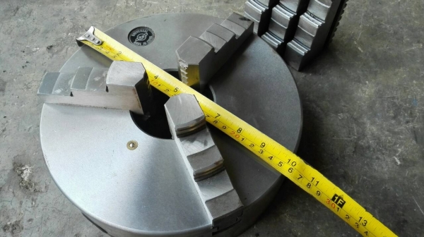 ==== SOLD ==== สามจับ UNIVERSAL ขนาด 10 นิ้ว แถมฟันกลับอีก 1 ชุด สภาพป้ายแดง ใหม่เก่าเก็บ!!