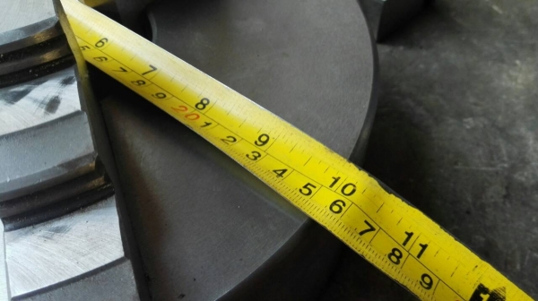 ==== SOLD ==== สามจับ UNIVERSAL ขนาด 10 นิ้ว แถมฟันกลับอีก 1 ชุด สภาพป้ายแดง ใหม่เก่าเก็บ!!