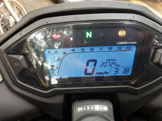 ขายด่วน! CB500F สีดำ ปี2013 ลดเหลือ 128000 ถึงวันพุธเท่านั้นพร้อมของแต่งรอบคัน