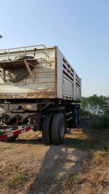 หางพ่วงดั้มท์ สามมิตร สามเพลา ปี55 สภาพสวย พร้อมใช้งาน    สนใจติดต่อ เอ็ม ที เจริญยนต์ สาขาปทุมธานี    (ถนนกาญจนาภิเษก วงแหวนตะวันตกบางปะอิน-บางบัวทอง เยื้องคลังกระจายสินค้าโลตัส สามโคก)   โทร. 081-4948363 , 081-7361541