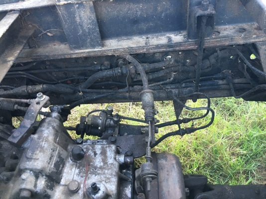 รถอีซูซุ 6 ล้อดั้ม FRR 175 แรงม้า  ปี 41.   สนใจติดต่อ  081 - 6079515