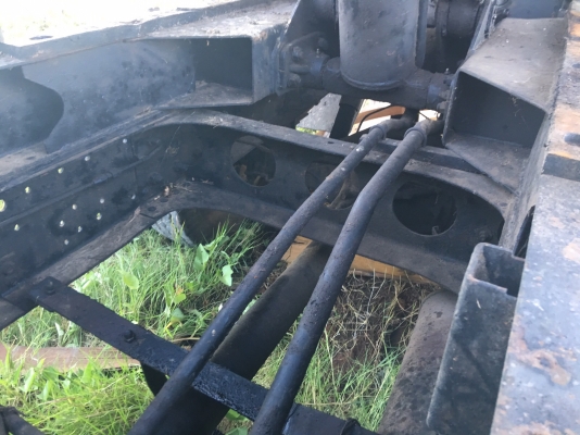 รถอีซูซุ 6 ล้อดั้ม FRR 175 แรงม้า  ปี 41.   สนใจติดต่อ  081 - 6079515