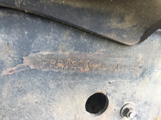 รถอีซูซุ 6 ล้อดั้ม FRR 175 แรงม้า  ปี 41.   สนใจติดต่อ  081 - 6079515