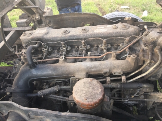 รถอีซูซุ 6 ล้อดั้ม FRR 175 แรงม้า  ปี 41.   สนใจติดต่อ  081 - 6079515