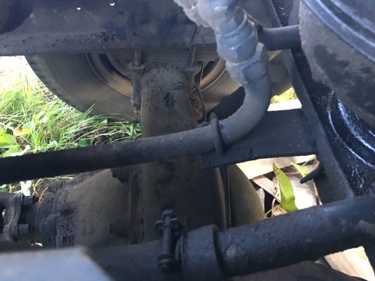 รถอีซูซุ 6 ล้อดั้ม FRR 175 แรงม้า  ปี 41.   สนใจติดต่อ  081 - 6079515