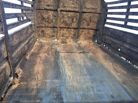 รถอีซูซุ 6 ล้อดั้ม FRR 175 แรงม้า  ปี 41.   สนใจติดต่อ  081 - 6079515