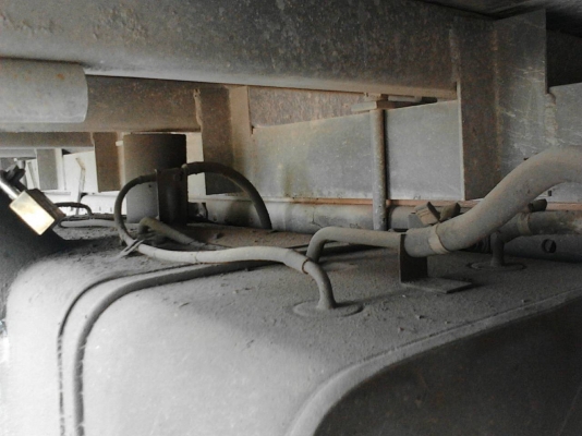 รถอีซูซุ 6 ล้อ ตู้แห้ง NPR 130 แรงม้า. ปี 48.   สนใจติดต่อ  081 - 6079515