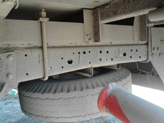 รถอีซูซุ 6 ล้อ ตู้แห้ง NPR 130 แรงม้า. ปี 48.   สนใจติดต่อ  081 - 6079515