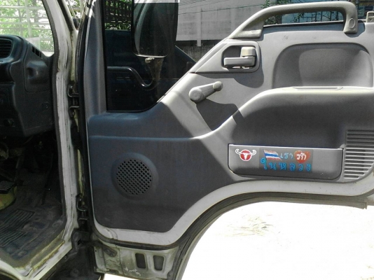 รถอีซูซุ 6 ล้อ ตู้แห้ง NPR 130 แรงม้า. ปี 48.   สนใจติดต่อ  081 - 6079515
