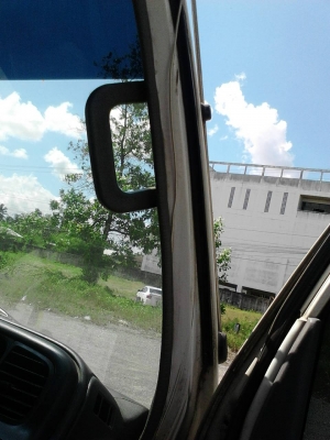 รถอีซูซุ 6 ล้อ ตู้แห้ง NPR 130 แรงม้า. ปี 48.   สนใจติดต่อ  081 - 6079515