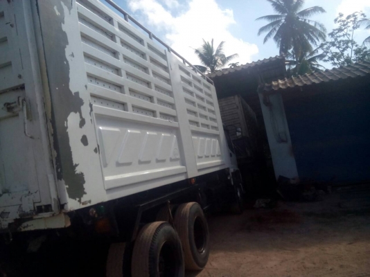 รถอีซูซุ 10 ล้อดั้ม FXZ  320 แรงม้า. ปี 51. ( ขาย แม่ , ลูก. )    สนใจติดต่อ  081 - 6079515